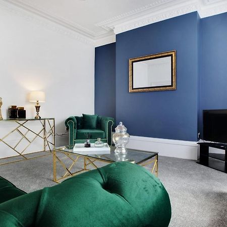 Stunning 4-Bedroom, 2 Bathrooms In Sunderland Sunderland  Zewnętrze zdjęcie