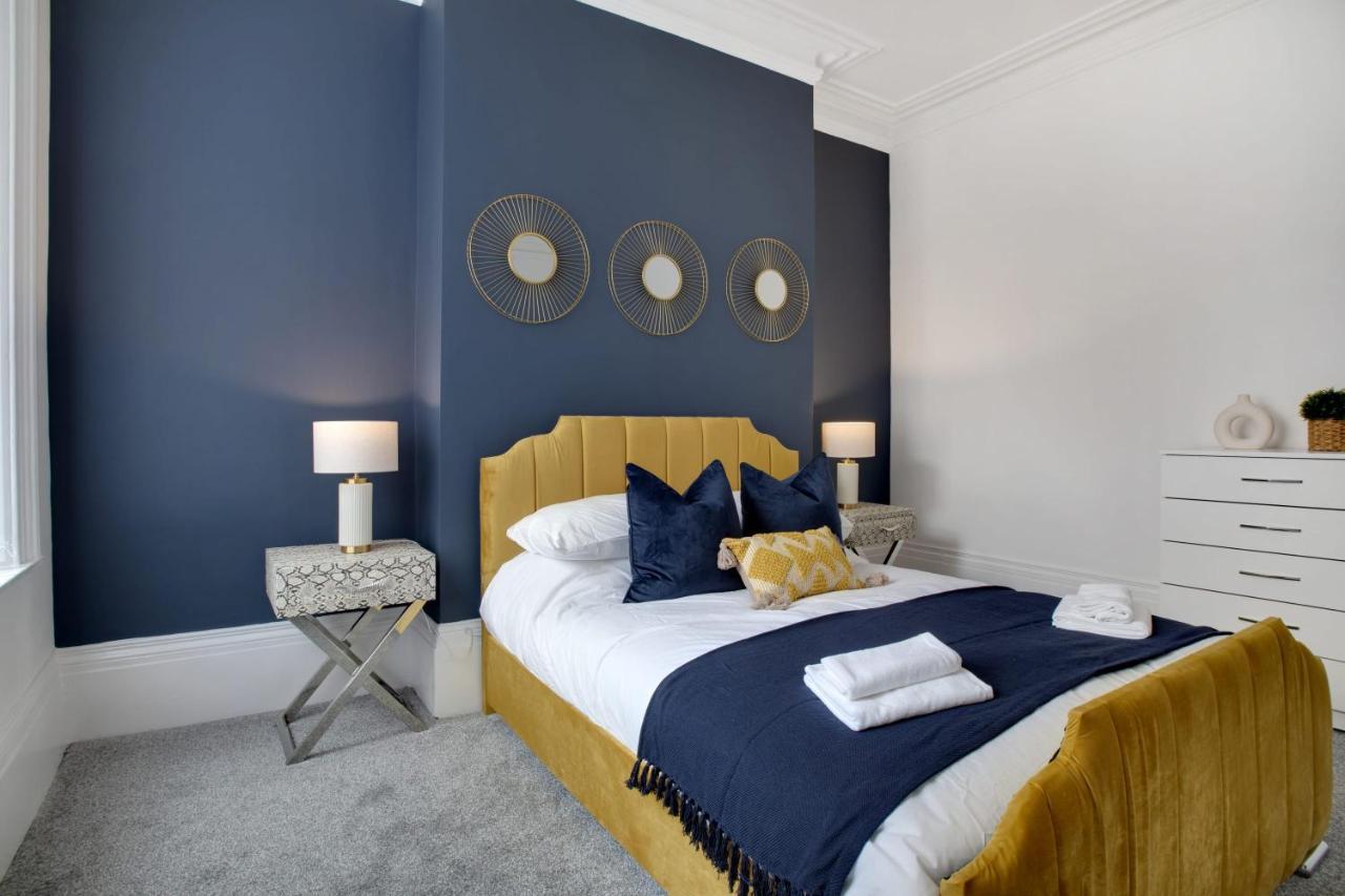 Stunning 4-Bedroom, 2 Bathrooms In Sunderland Sunderland  Zewnętrze zdjęcie