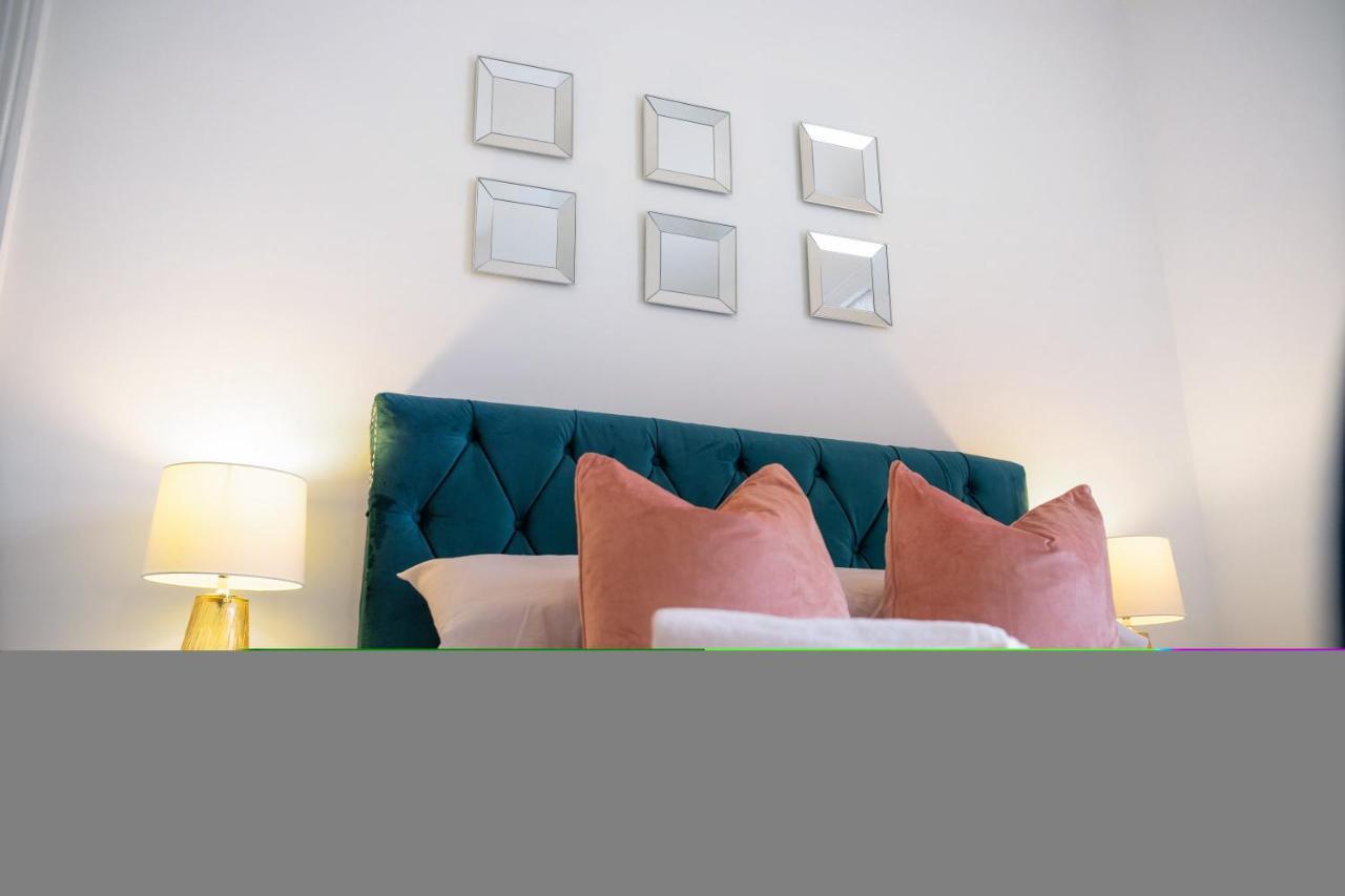 Stunning 4-Bedroom, 2 Bathrooms In Sunderland Sunderland  Zewnętrze zdjęcie