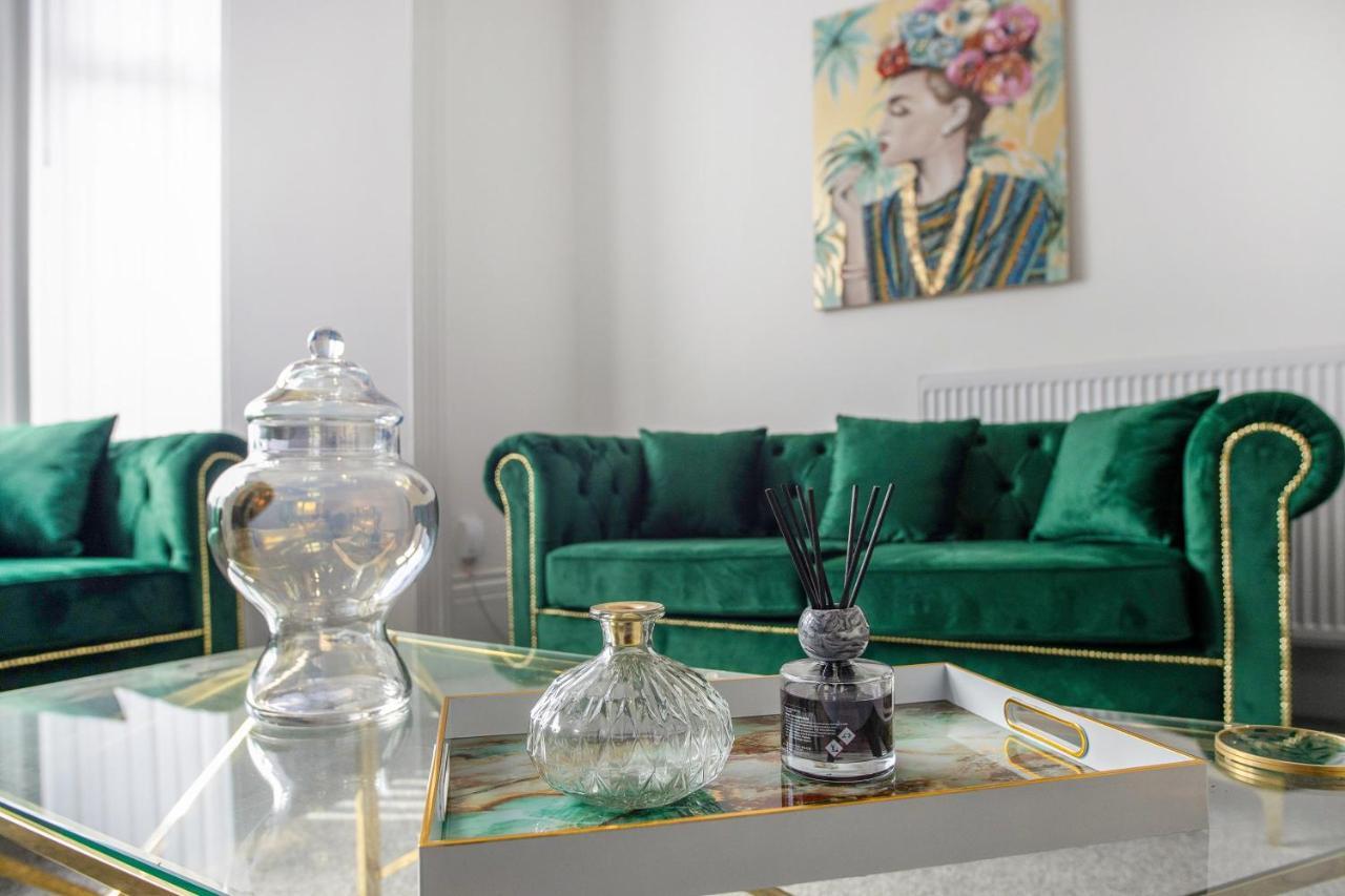 Stunning 4-Bedroom, 2 Bathrooms In Sunderland Sunderland  Zewnętrze zdjęcie